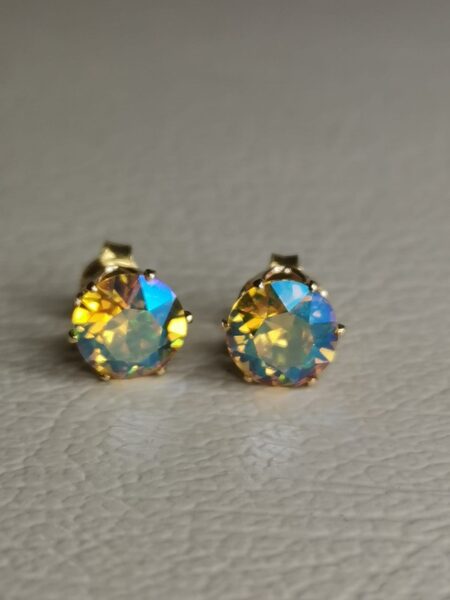 Nagliņauskari light topaz